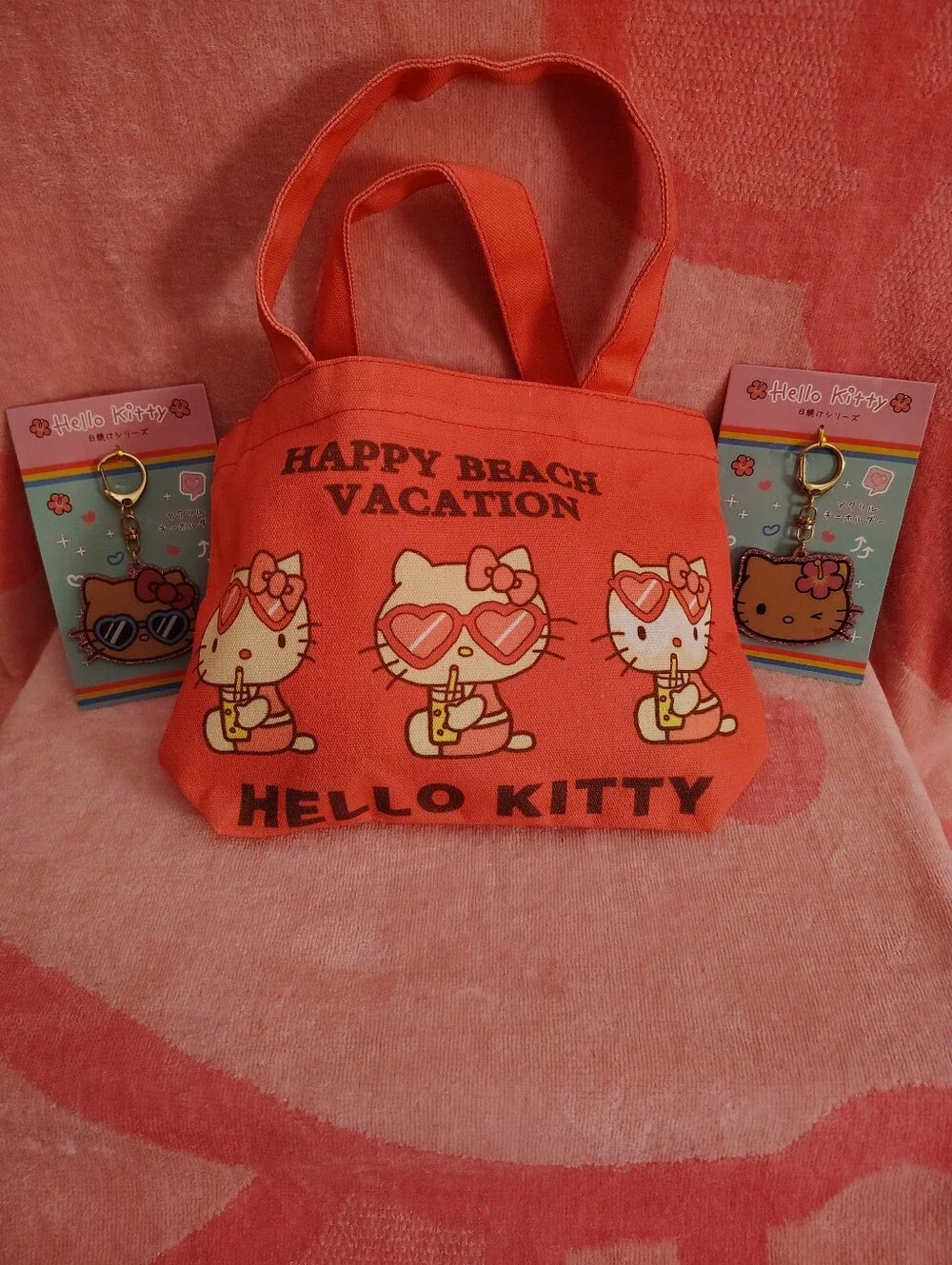 EXCLUSIVE - Officially Licensed Suntanned Hello Kitty Small Tote & Bag Charms